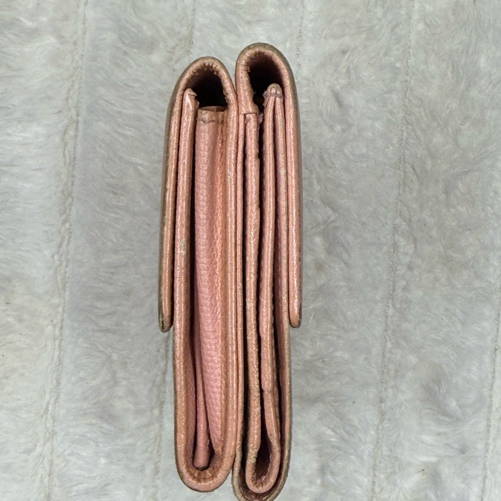 CHANEL COMPACT WALLET - Picture 4 of 10